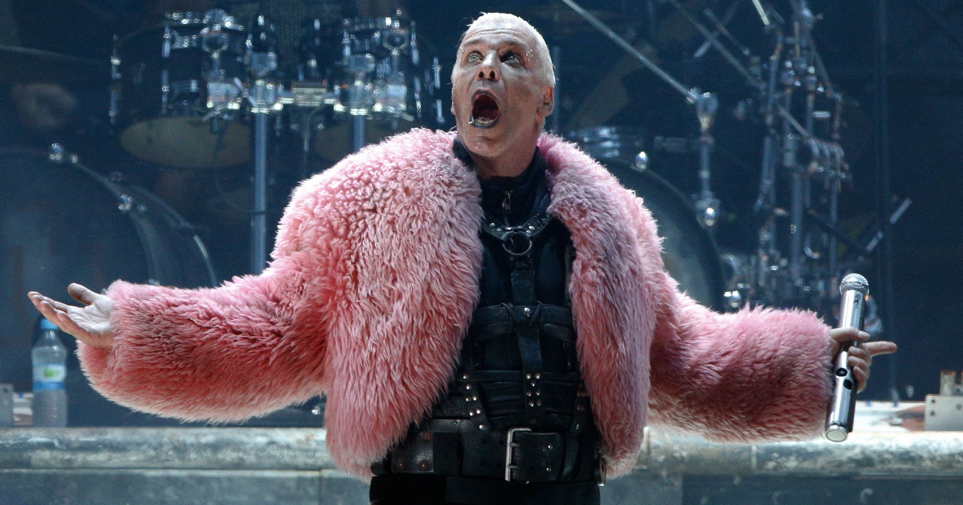 Тилль Линдеманн на концерте Rammstein - ИноСМИ, 1920, 26.05.2021