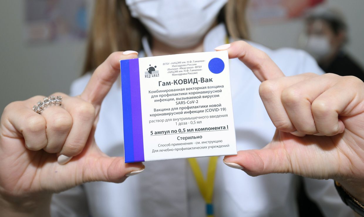В Азербайджане проходит вакцинация российским препаратом Спутник V