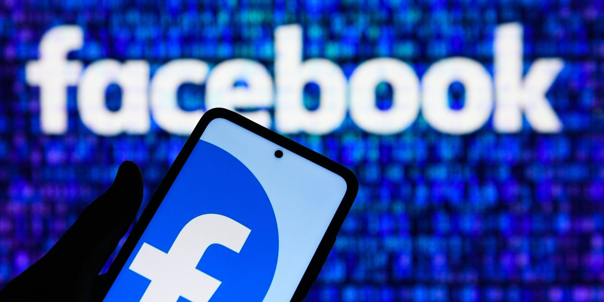 Приложение социальной сети Facebook в мобильном телефоне - ИноСМИ, 1920, 31.10.2021