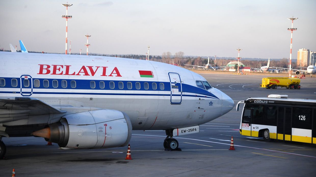 Самолет Boeing 737-500 авиакомпании Белавиа