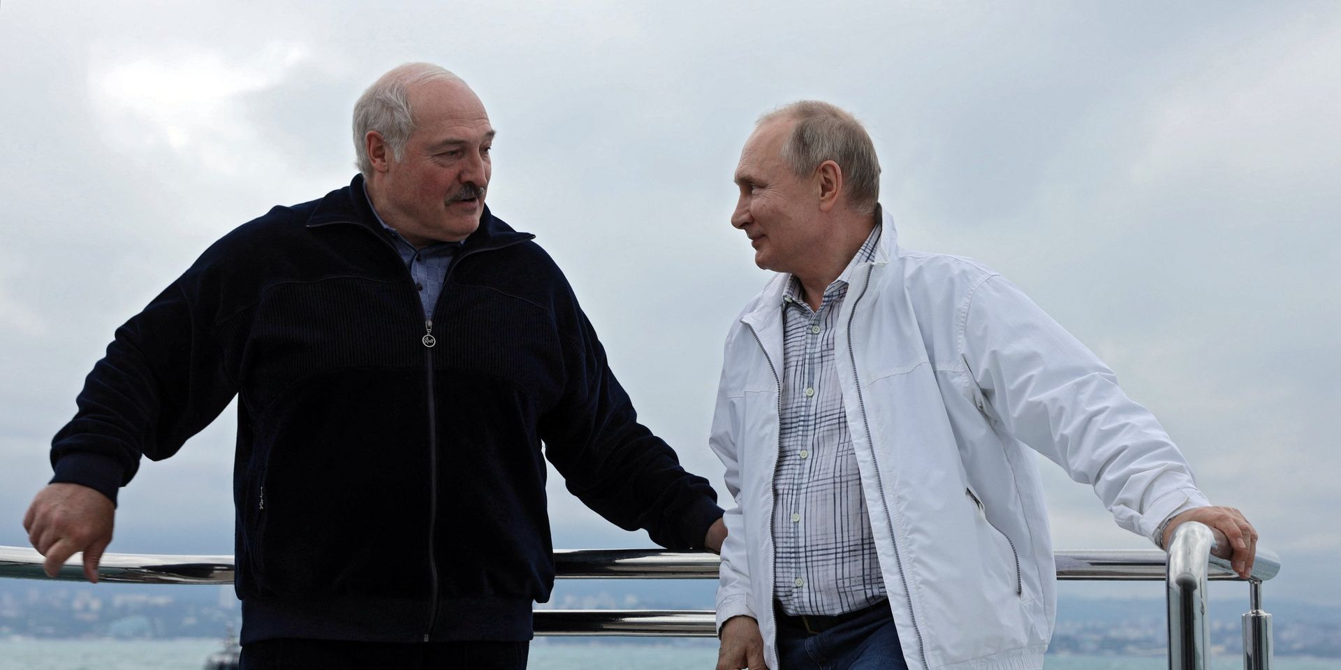 Президент РФ В. Путин и президент Белоруссии А. Лукашенко совершили морскую прогулку Президент РФ В. Путин и президент Белоруссии А. Лукашенко совершили морскую прогулку - ИноСМИ, 1920, 31.05.2021