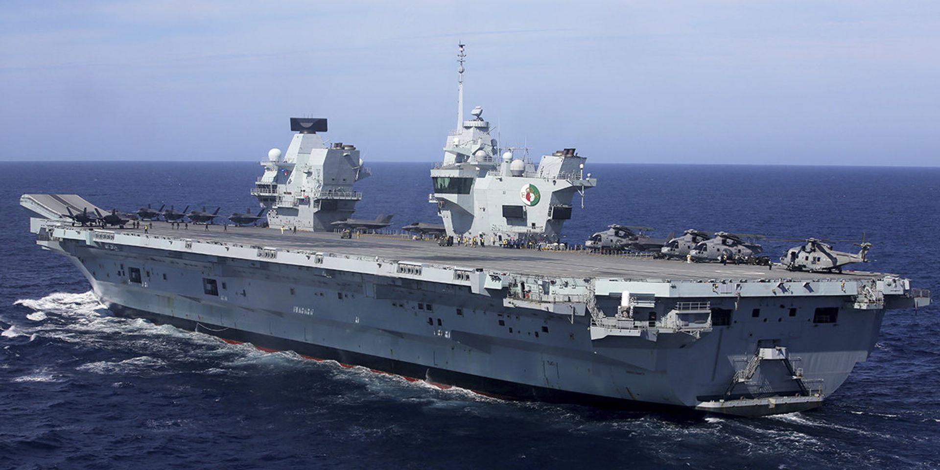 Авианосец HMS Queen Elizabeth у берегов Португалии - ИноСМИ, 1920, 11.02.2024