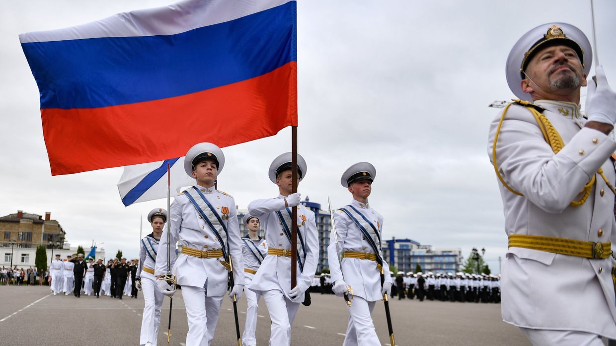 Последний звонок в филиале Нахимовского военно-морского училища в Севастополе