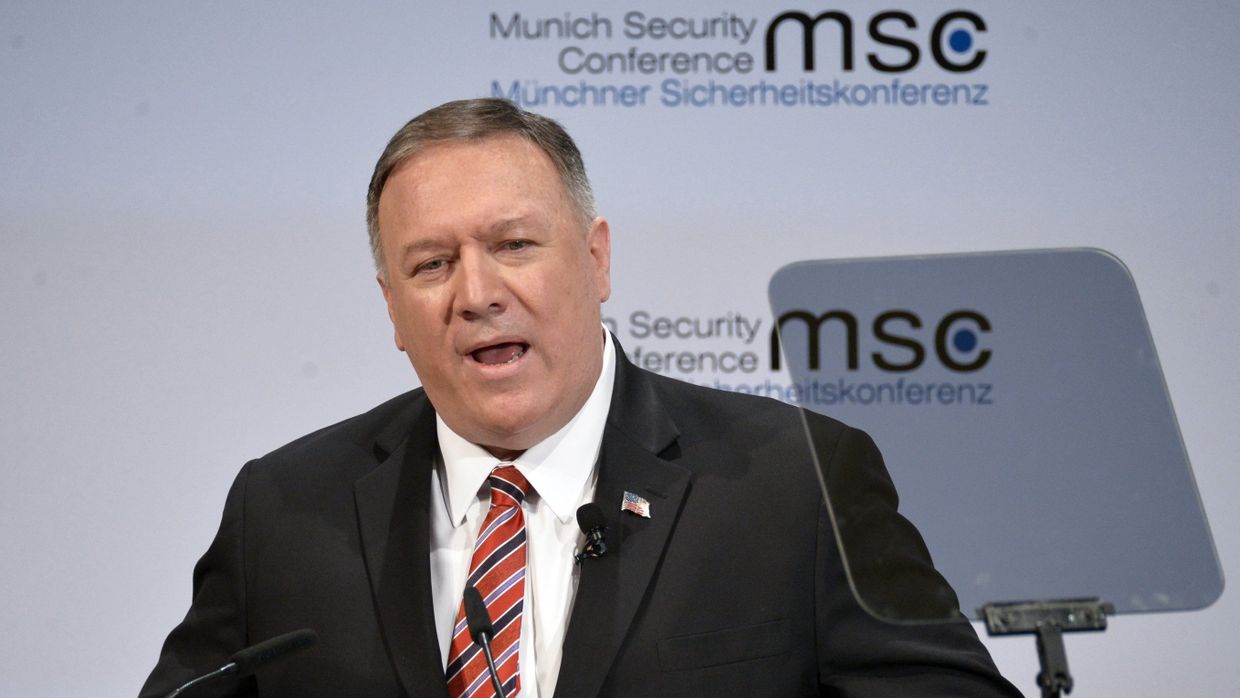 Госсекретарь США Майк Помпео выступает на Мюнхенской конференции по безопасности в 2020 году
