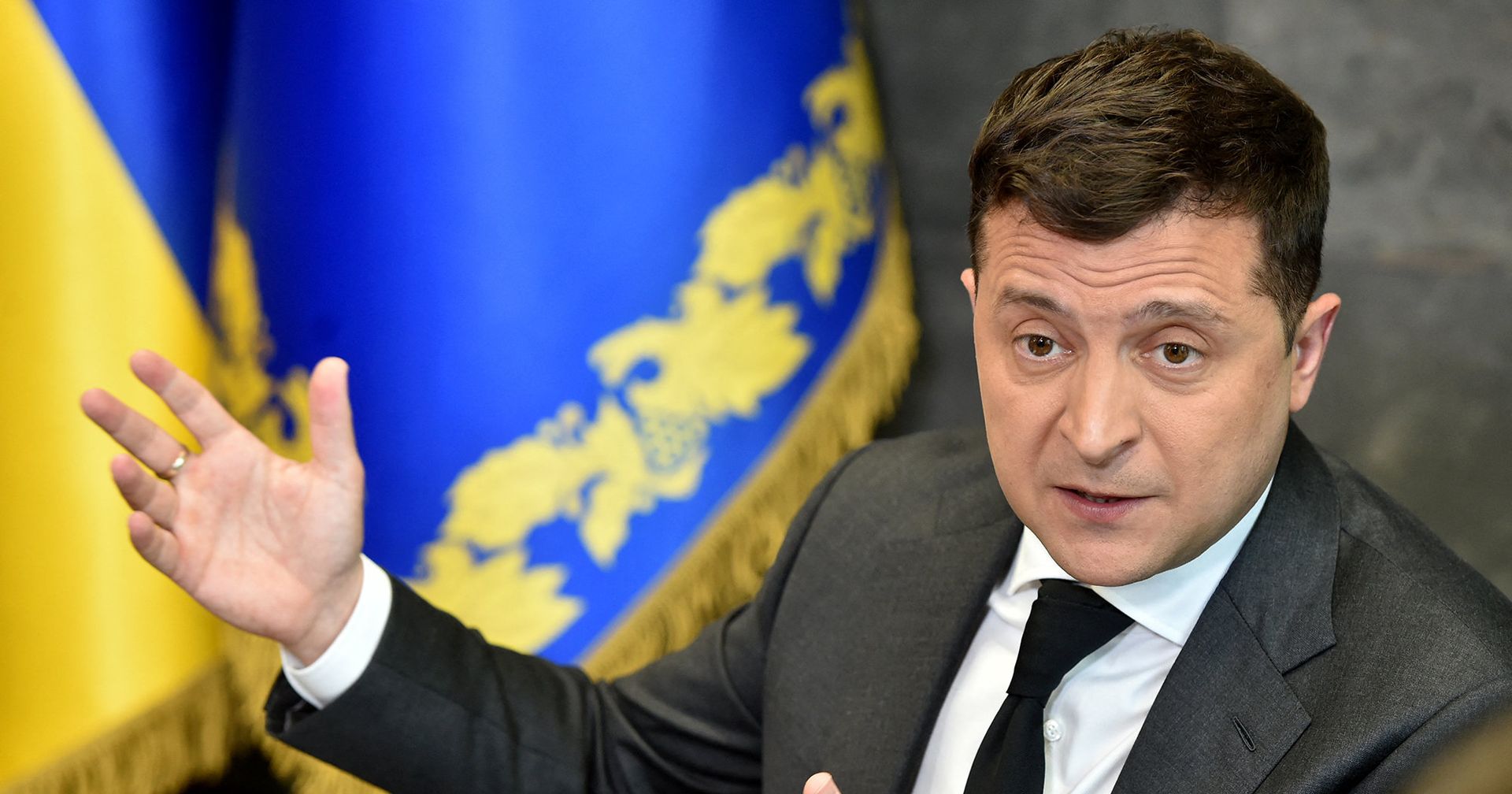 Президент Украины Владимир Зеленский беседует с журналистами в Киеве - ИноСМИ, 1920, 16.06.2021