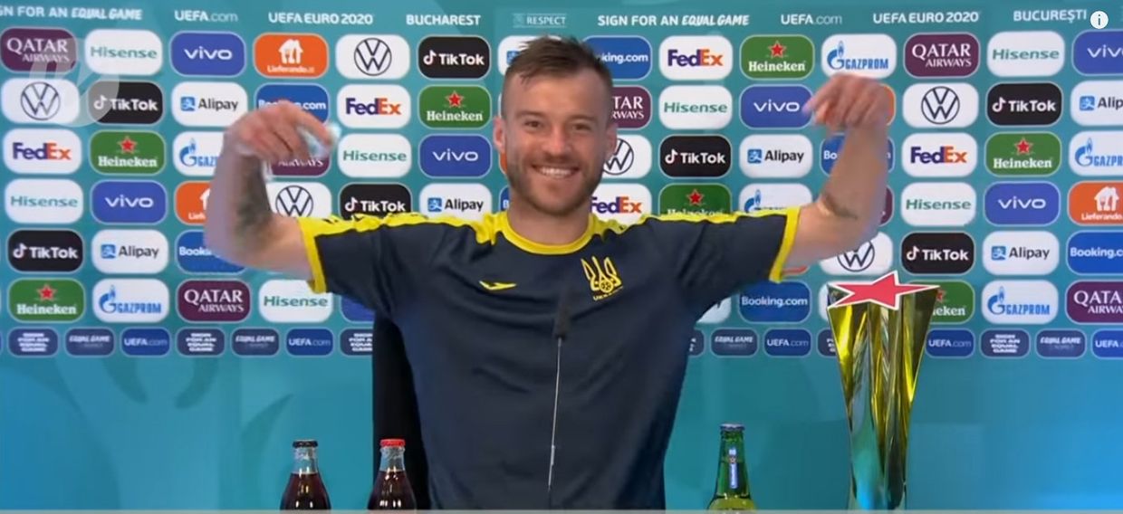 Yarmolenko LOVES Coca-Cola AND Heineken!