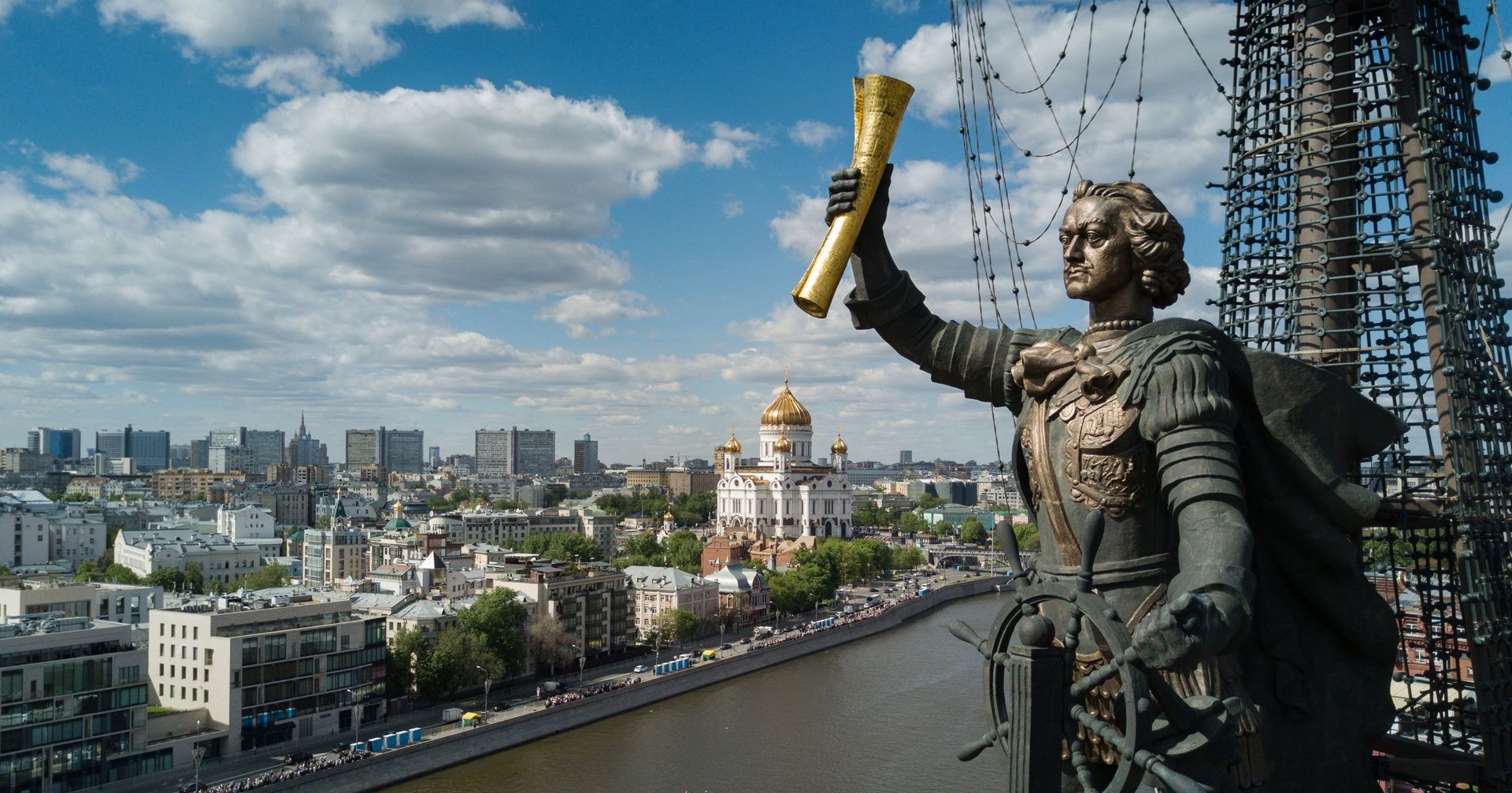 Памятник «В ознаменование 300-летия российского флота» (Петру I) работы Зураба Церетели в Москве - ИноСМИ, 1920, 29.09.2021