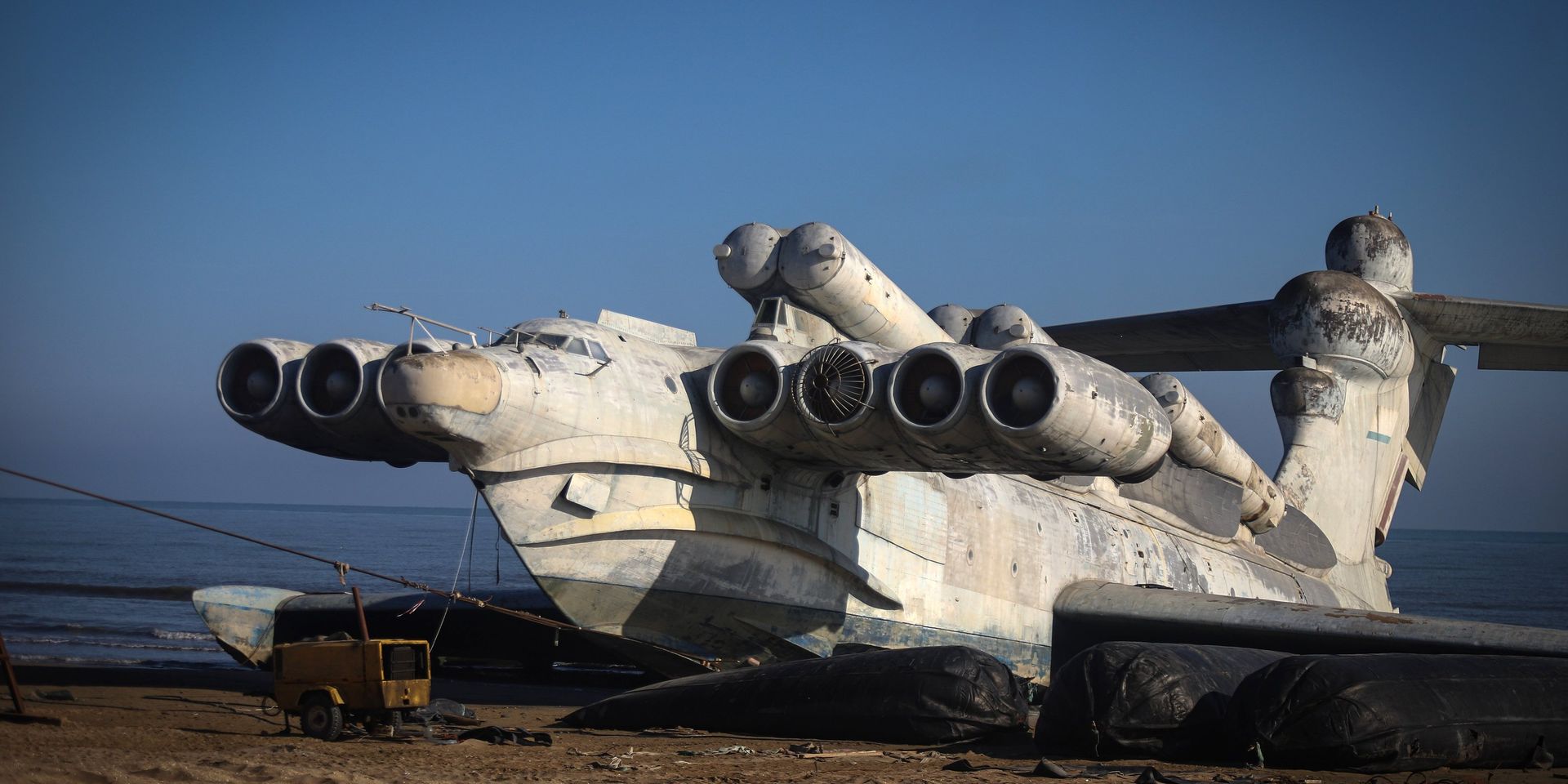 Советский ракетный экраноплан Лунь на побережье Каспийского моря - ИноСМИ, 1920, 30.06.2021
