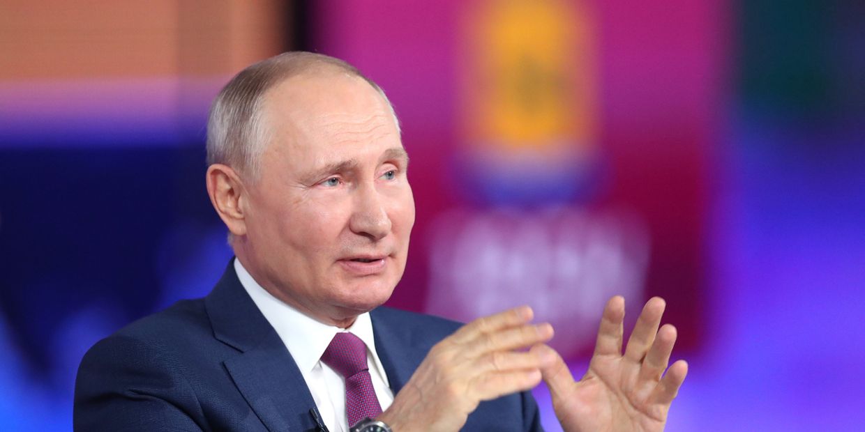 Прямая линия с президентом РФ Владимиром Путиным Прямая линия с президентом РФ Владимиром Путиным