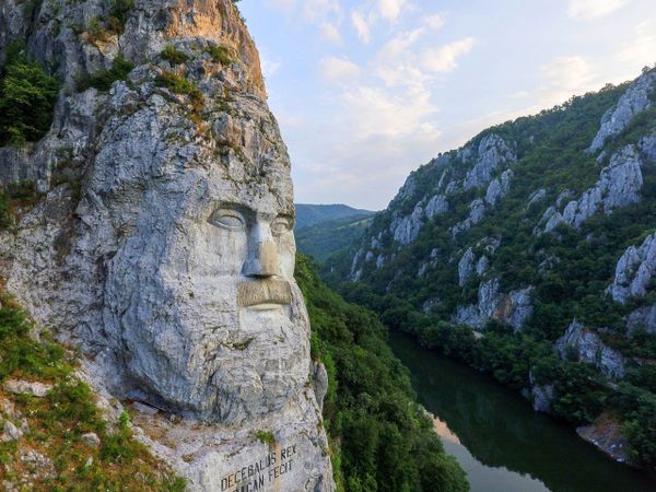 Децебал в Оршове, Румыния
