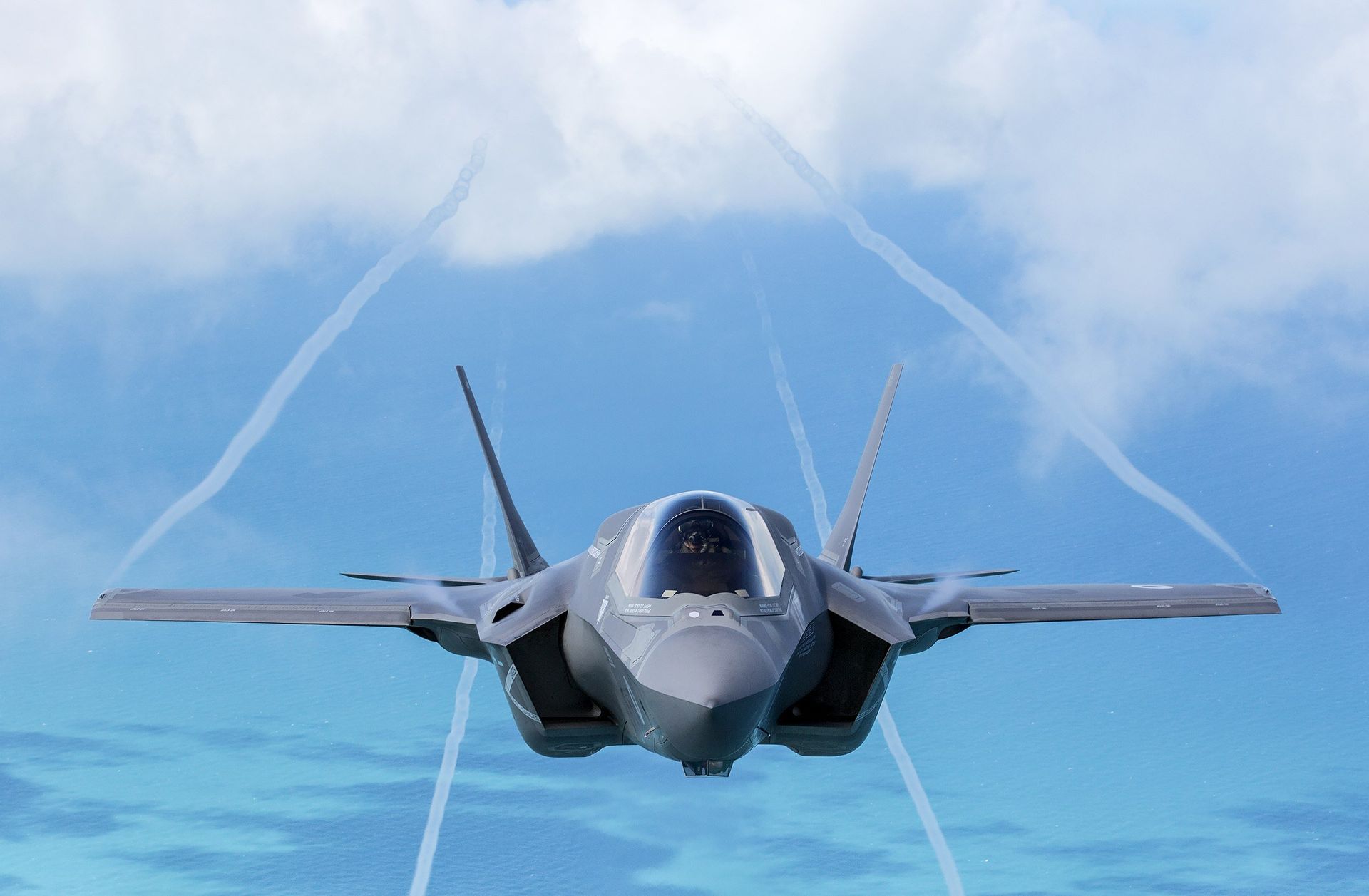 Истребитель-бомбардировщик F-35B Lightning ВВС Великобритании - ИноСМИ, 1920, 12.09.2025