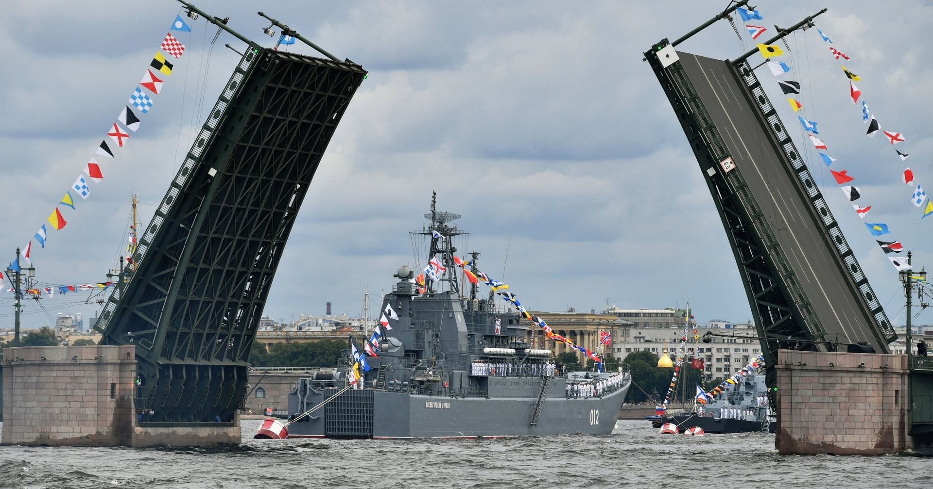 Празднование Дня ВМФ в Санкт-Петербурге Празднование Дня ВМФ в Санкт-Петербурге - ИноСМИ, 1920, 25.07.2021
