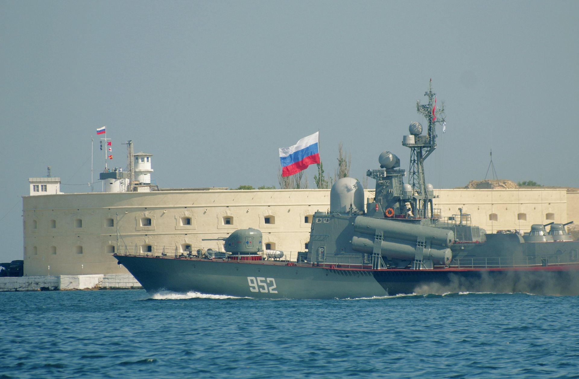 Ракетный катер проекта 1241 «Молния» Ракетный катер проекта 1241 «Молния» - ИноСМИ, 1920, 26.07.2021