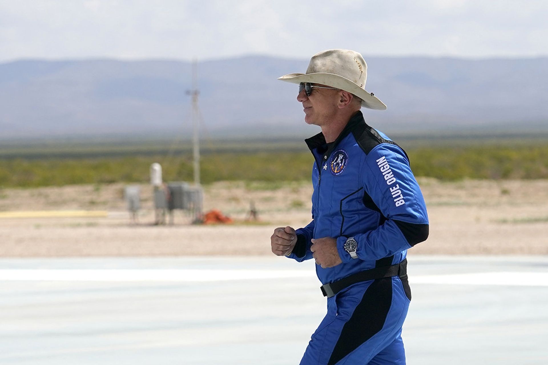 Основатель Amazon и компании по космическому туризму Blue Origin Джефф Безос - ИноСМИ, 1920, 25.07.2021