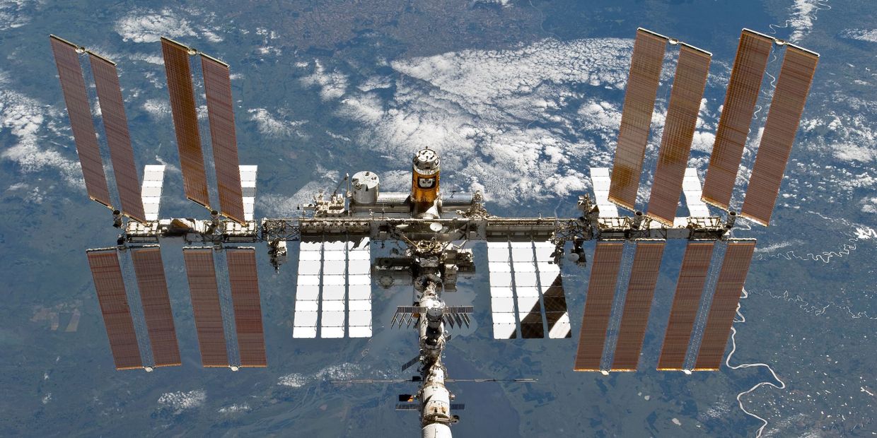 Международная космическая станция 