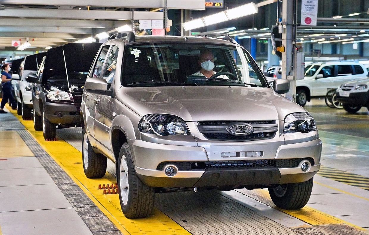 АвтоВАЗ начал выпускать внедорожники Niva под маркой Lada