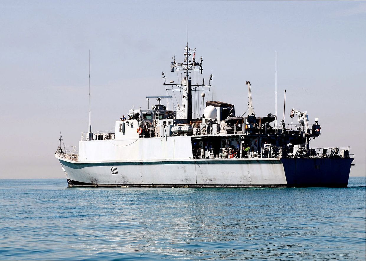 Минный охотник класса Сэндаун HMS Blyth