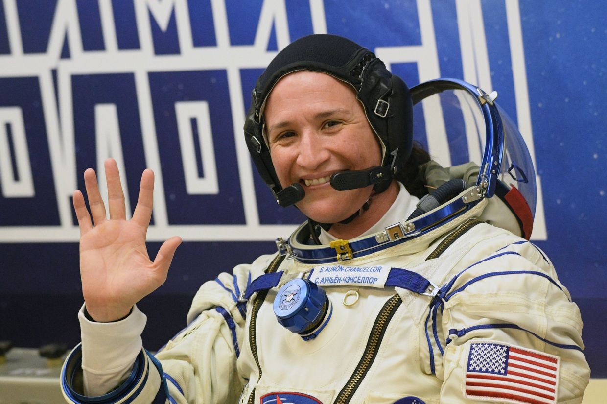 Член основного экипажа МКС-56/57 астронавт НАСА Серина Ауньон-Чэнселлор (США)
