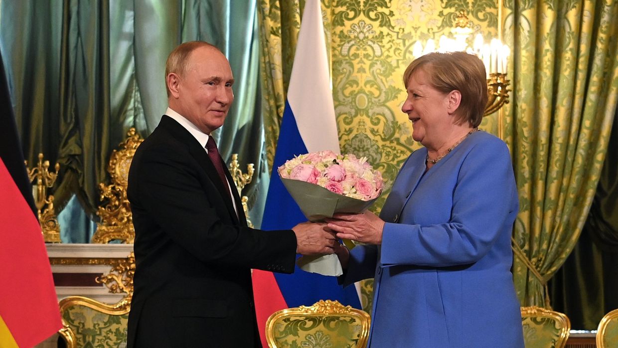 Встреча президента РФ В. Путина с канцлером Германии А. Меркель