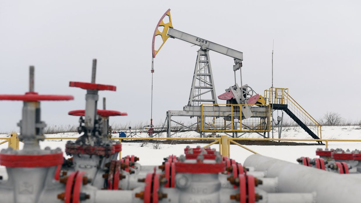 Работа нефтяных станков - качалок