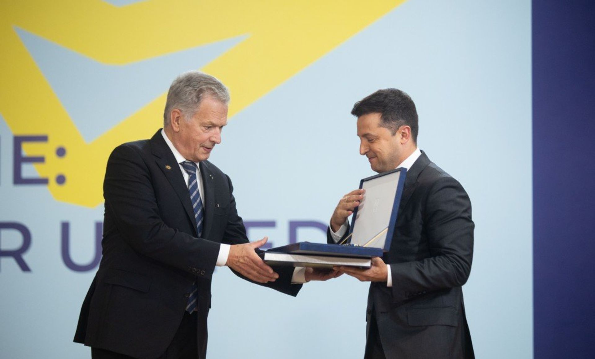 Президент Финляндии Саули Ниинистё и президент Украины Владимир Зеленский - ИноСМИ, 1920, 26.08.2021