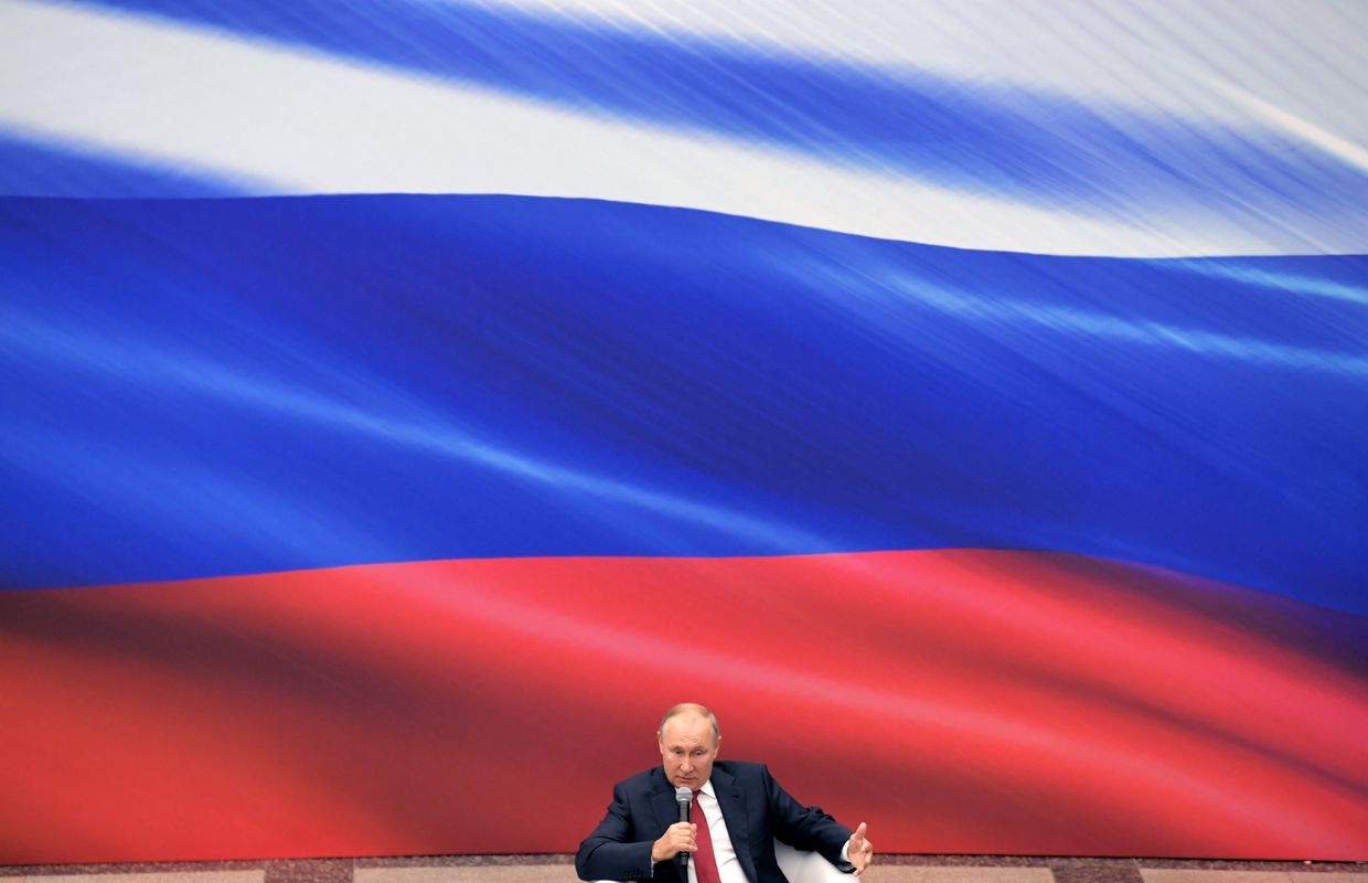 Встреча президента РФ В. Путина с представителями партии Единая Россия