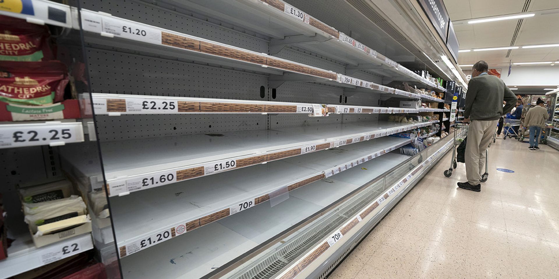 Пустые полки в супермаркете Tesco в Манчестере, Великобритания - ИноСМИ, 1920, 02.03.2023