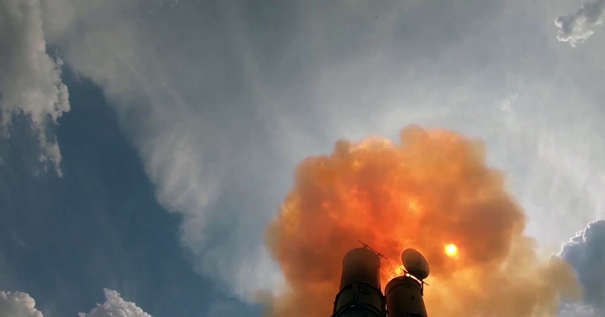 Новейшая ЗРС С-500 провела испытательные стрельбы на полигоне Капустин Яр