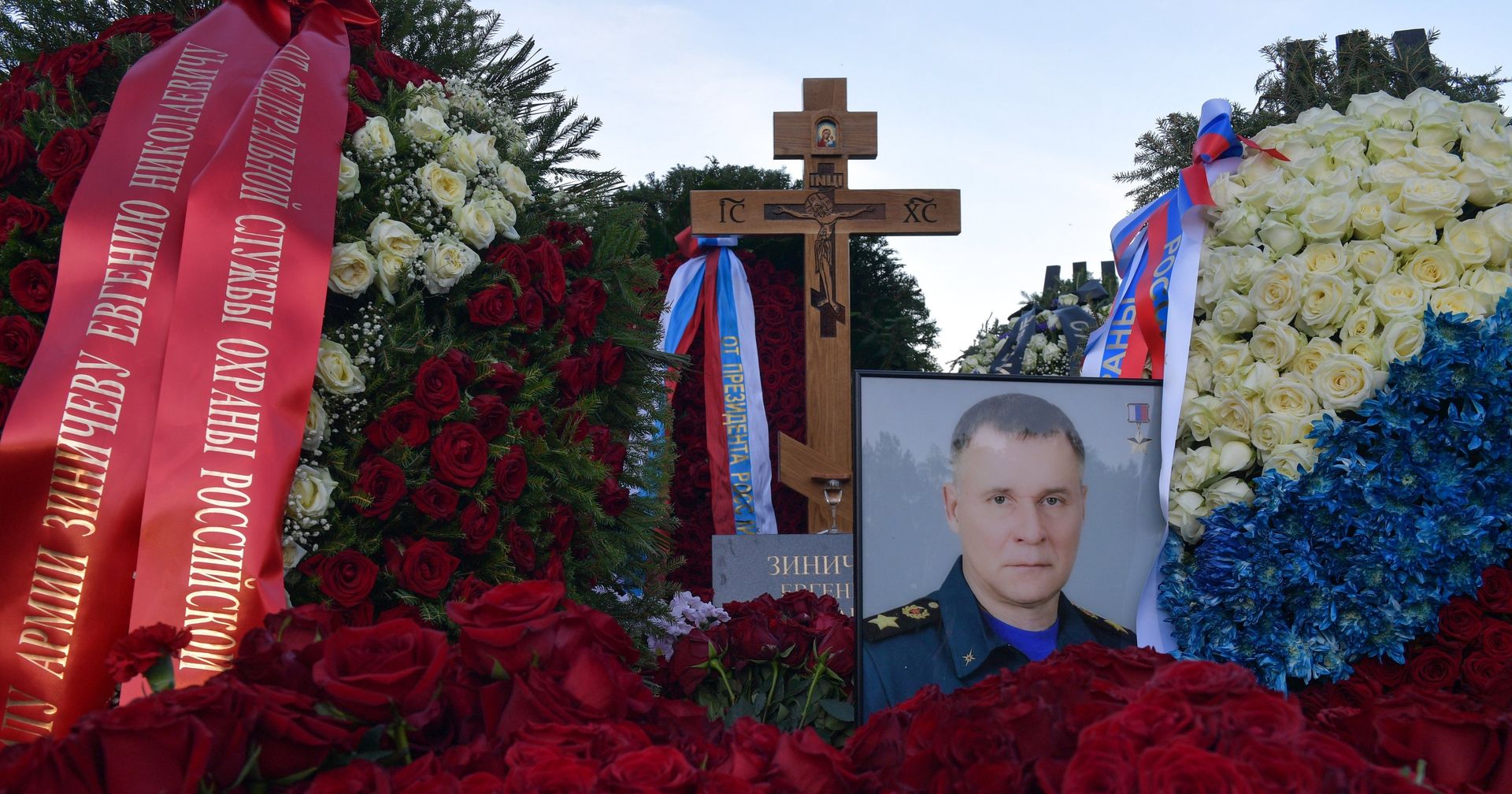 Похороны погибшего главы МЧС Е. Зиничева в Санкт-Петербурге - ИноСМИ, 1920, 21.09.2021