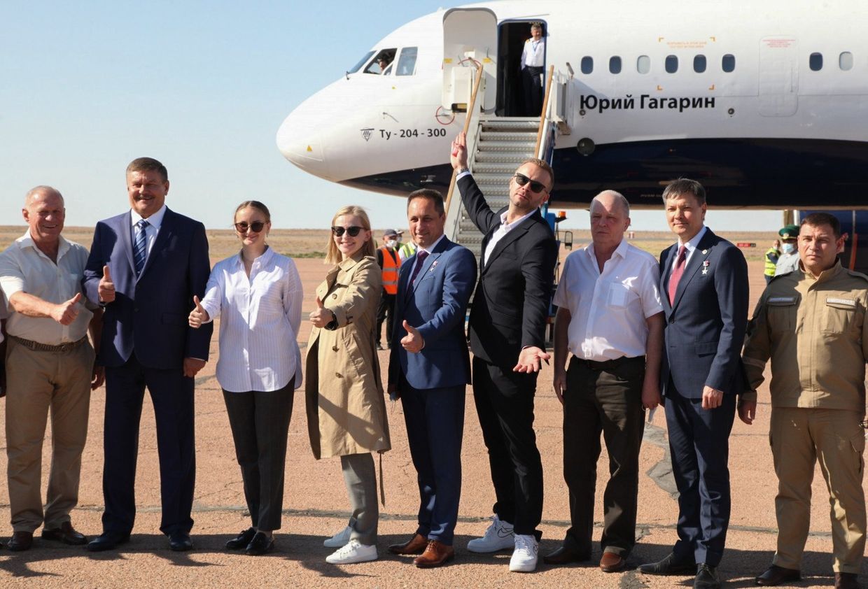 На Байконур прибыли экипажи корабля Союз МС-19