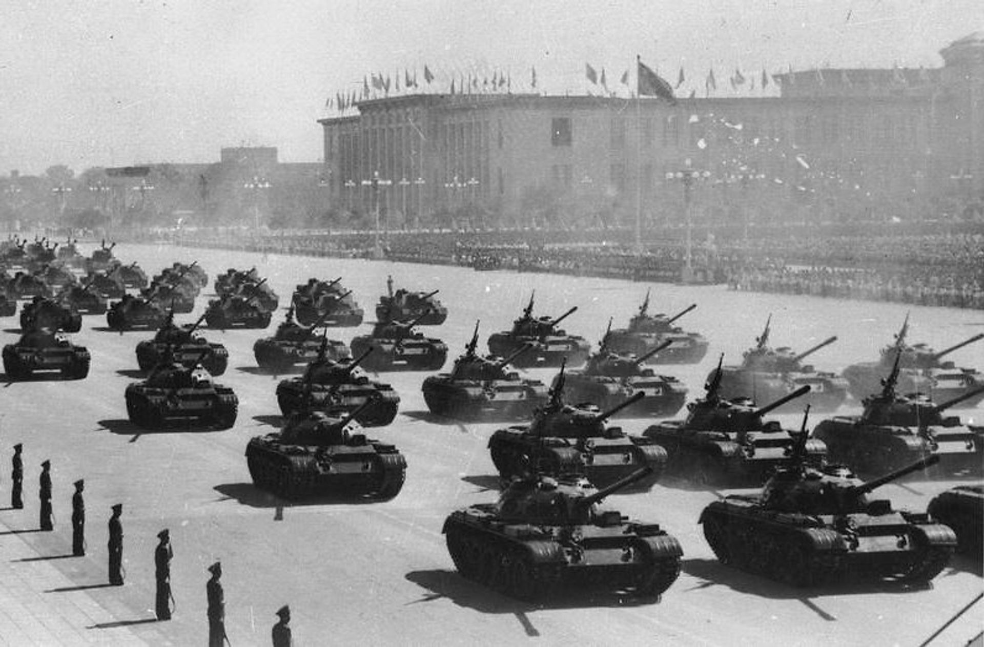 Танки Тип 59 на параде в Пекине - ИноСМИ, 1920, 05.10.2025
