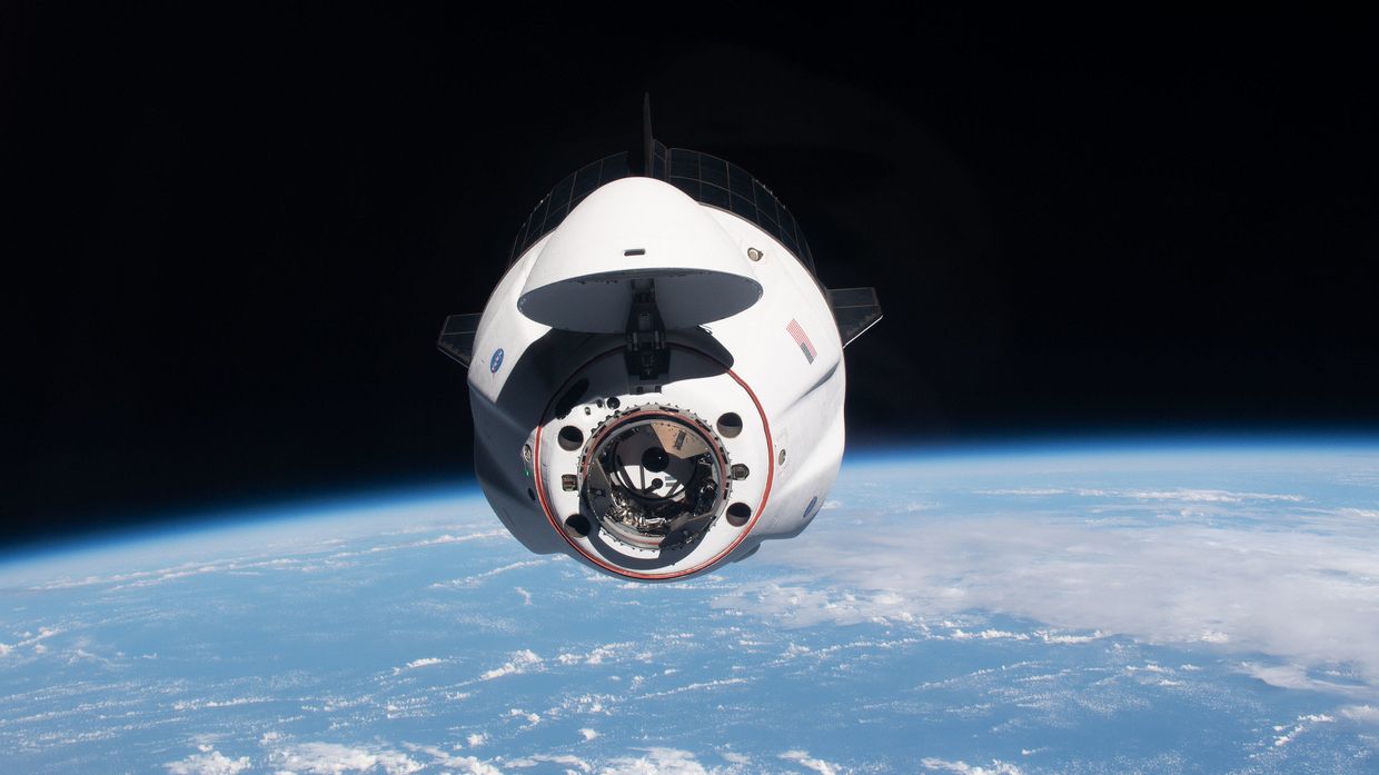 Космический корабль SpaceX Dragon 2