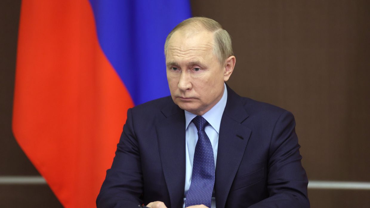 Президент РФ В. Путин провел совещание с членами правительства РФ