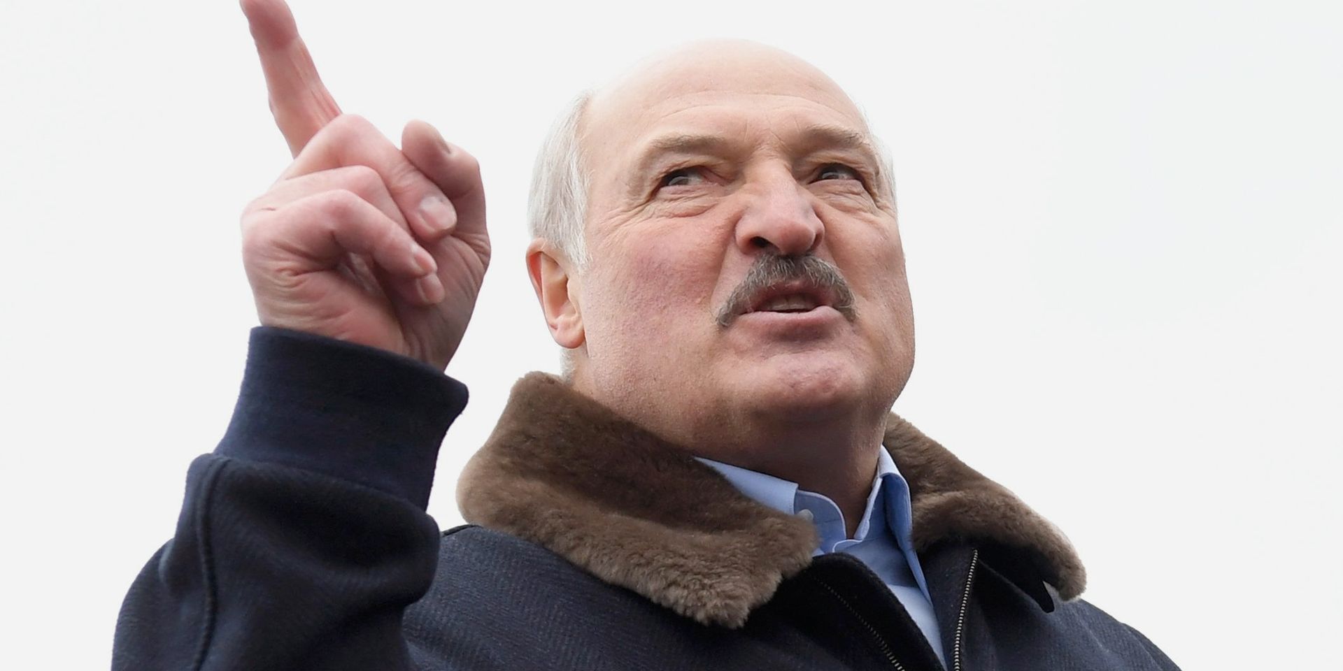 Президент Белоруссии А. Лукашенко посетил лагерь мигрантов на границе - ИноСМИ, 1920, 29.12.2025