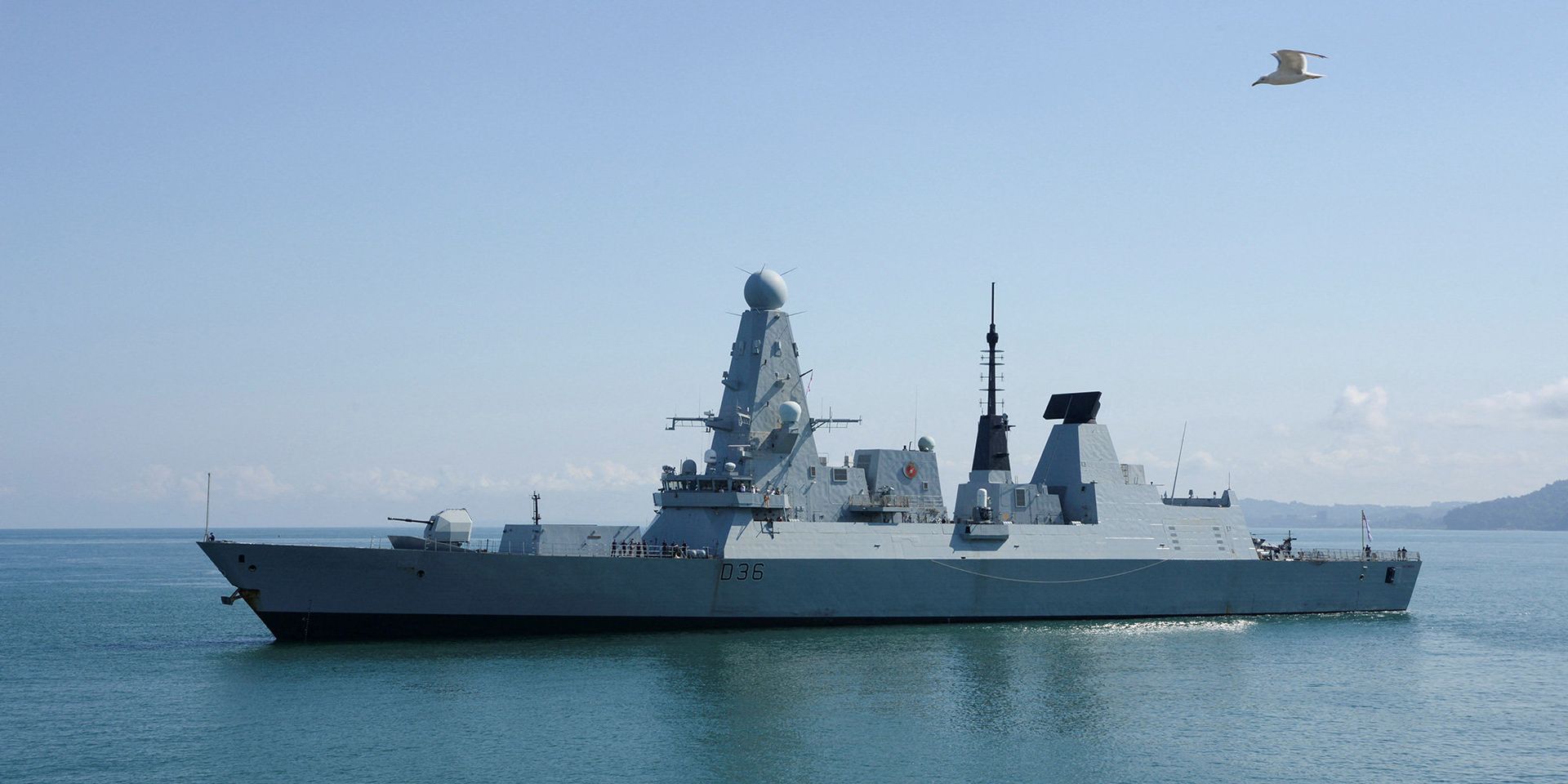 Эсминец Британского Королевского флота HMS Defender в черноморском порту Батуми - ИноСМИ, 1920, 29.11.2021