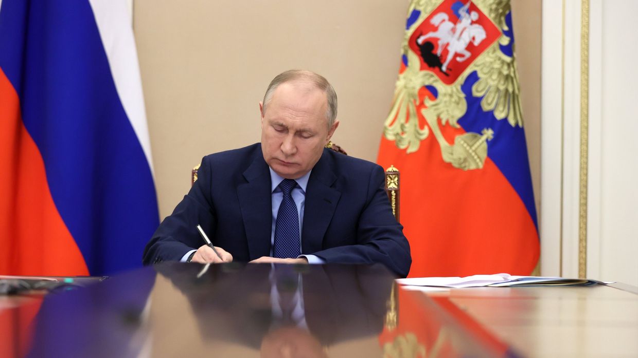 Президент РФ В. Путин провел совещание о ситуации в угольной отрасли Кузбасса