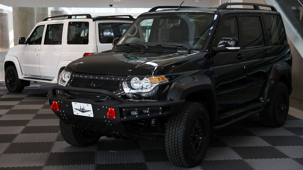 Внедорожник Bremach 4×4, известный в России как УАЗ Патриот на автосалоне в Лос-Анджелесе