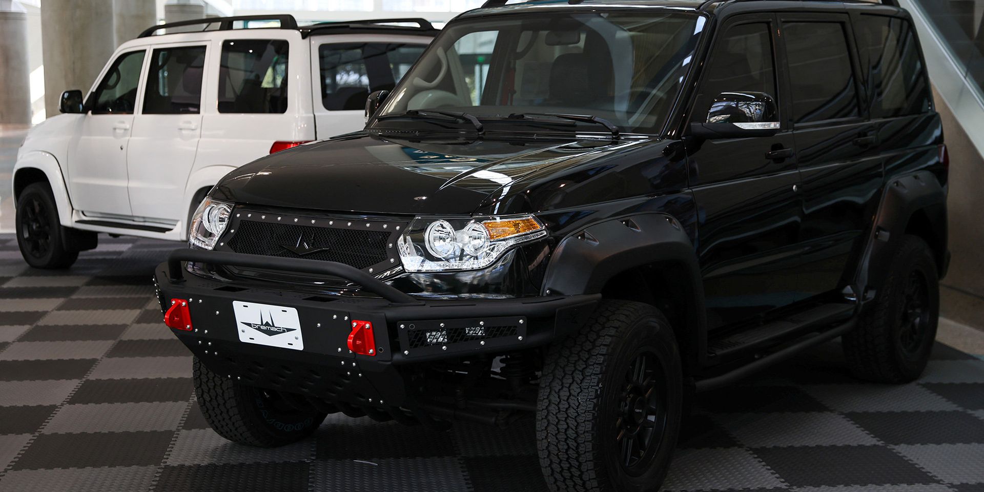 Внедорожник Bremach 4×4, известный в России как УАЗ Патриот на автосалоне в Лос-Анджелесе - ИноСМИ, 1920, 03.12.2021