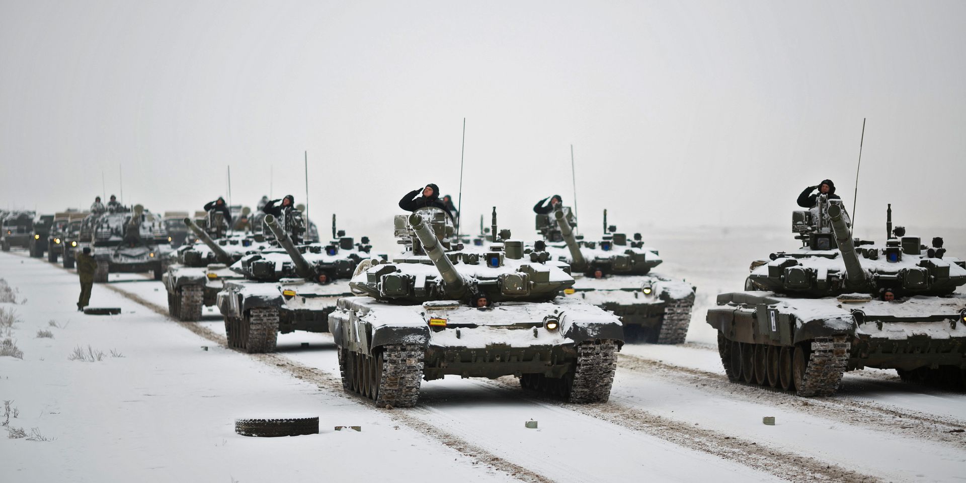 Танки Т-72 на репетиции парада - ИноСМИ, 1920, 11.01.2022