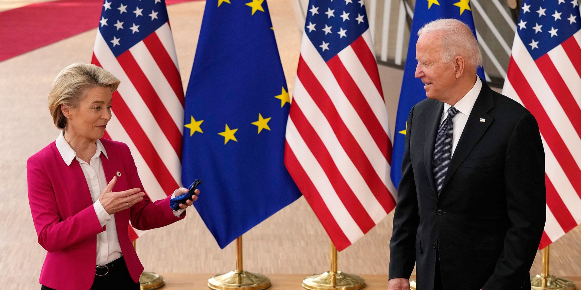 Президент Европейской комиссии Урсула фон дер Ляйен и президент США Джо Байден - ИноСМИ, 1920, 24.02.2024