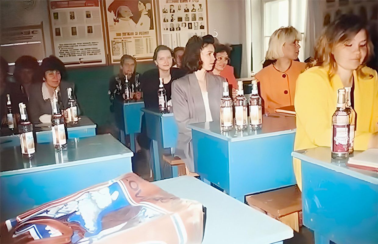 Времена, когда учителям платили водкой