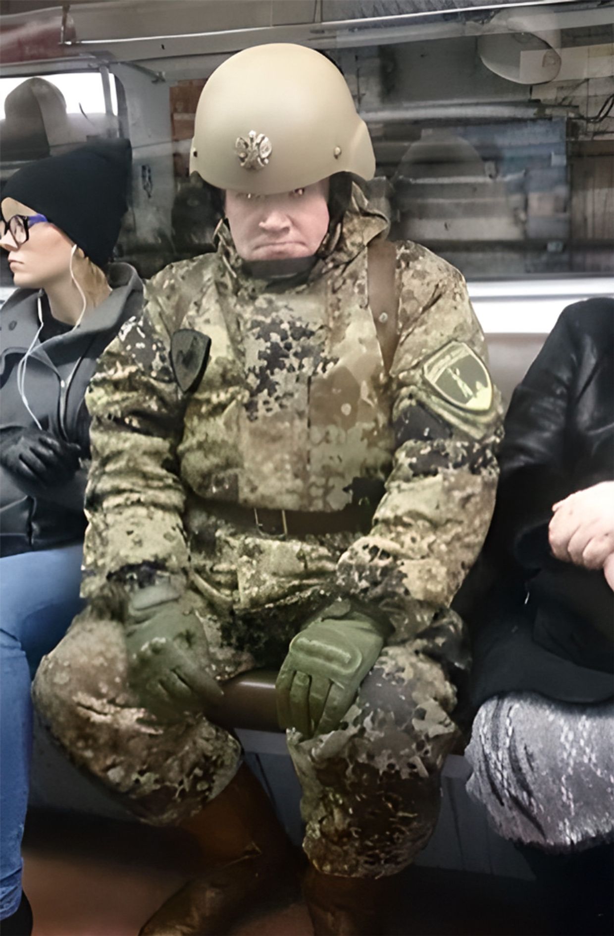 Извини, Иван, Т-34 закончились, придется ездить на войну на метро