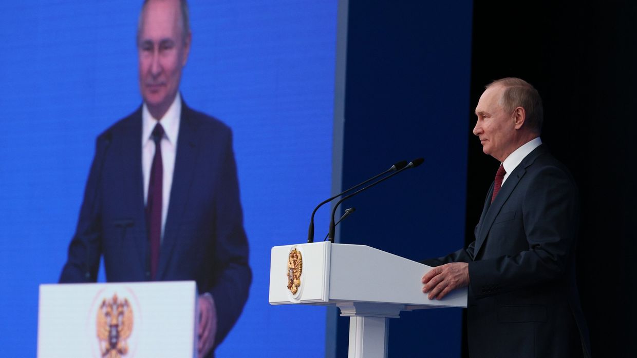 Президент РФ В. Путин принял участие в торжественном заседании, посвящённом 300-летию прокуратуры