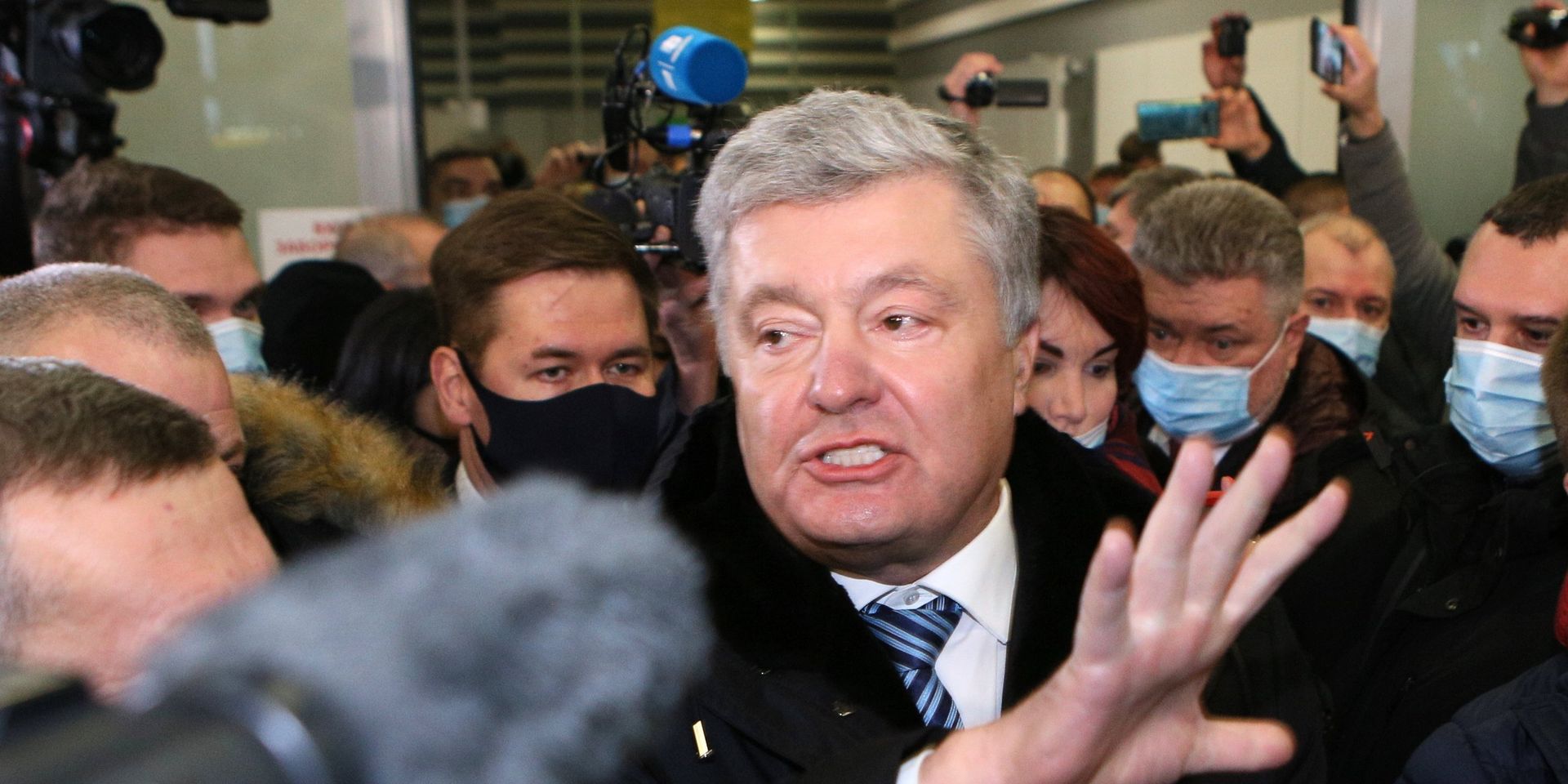 Бывший президент Украины П. Порошенко  прибыл в Киев - ИноСМИ, 1920, 08.02.2022